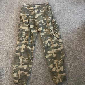 Refuge Camo Cargo pants